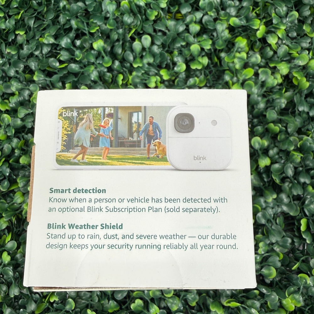 Blink Outdoor 2K+ Smart Security Camera 1-Camera System White BCM00900U - Picture 6 of 7